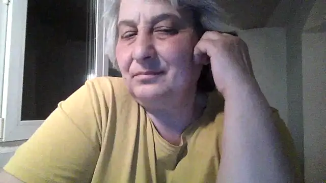 ExquisiteMature webcam