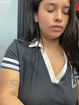 Miss_Bella_Flame webcam