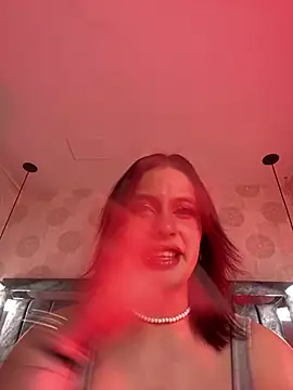 Webcam Model (steffmontespink18)  is live.Free join now!