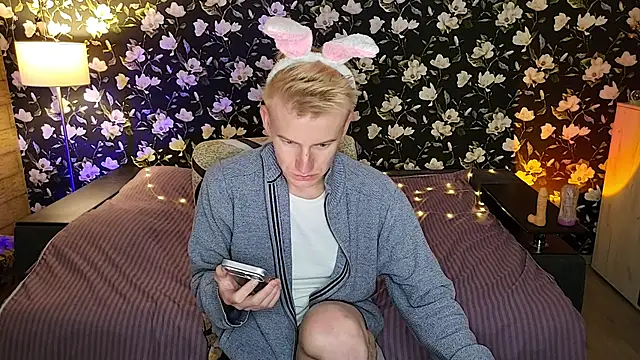 Vuitton live sex cam