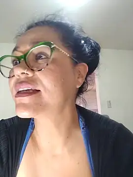 naughty_doll_horny webcam