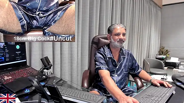 OnlineBossUK live sex cam