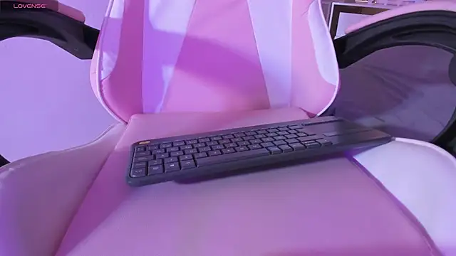 avigail_xo - Avigail_xo's free webcam - UK Sex Cams