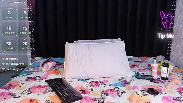 EbonyCoWorker webcam