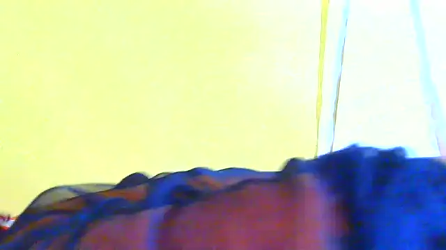 Augustine-Blooomxx webcam