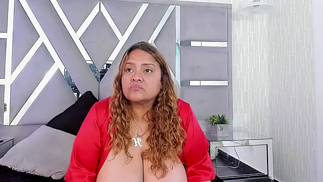 MonzerratBoyer webcam