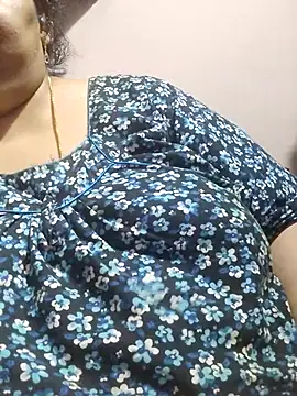 tamilthanushri webcam