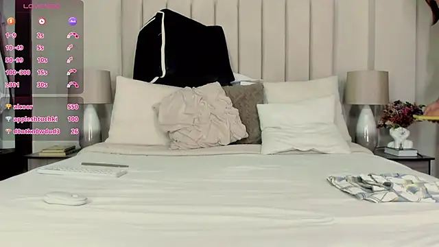 Romina_brunette webcam