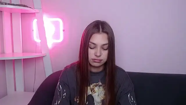 milanaangelas - MilanaAngelAs's free webcam - UK Sex Cams