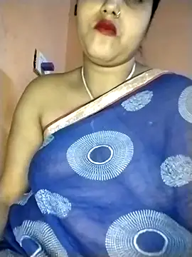 spicy_stella - Spicy_Stella's free webcam - UK Sex Cams