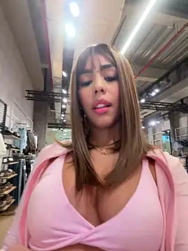 rossie_blooms - Rossie_Blooms's free webcam - UK Sex Cams