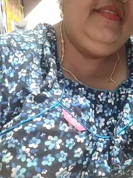 tamilthanushri webcam