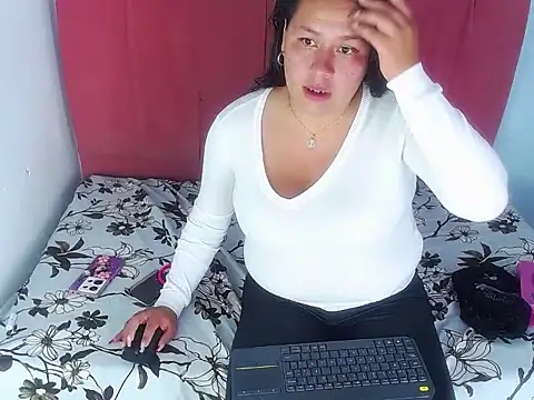 aimy_caicedocm webcam