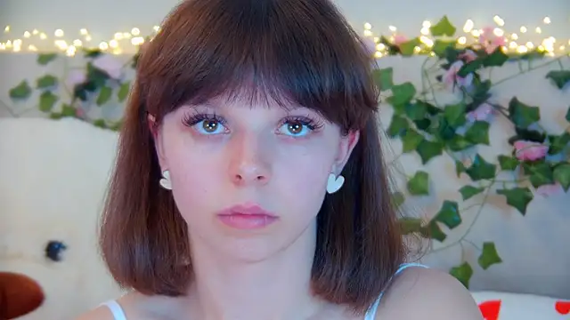 ElisabethDavis webcam