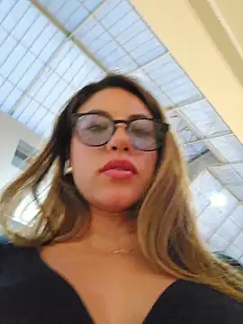 Karen_San_Miguel Live Webcam on Stripchat