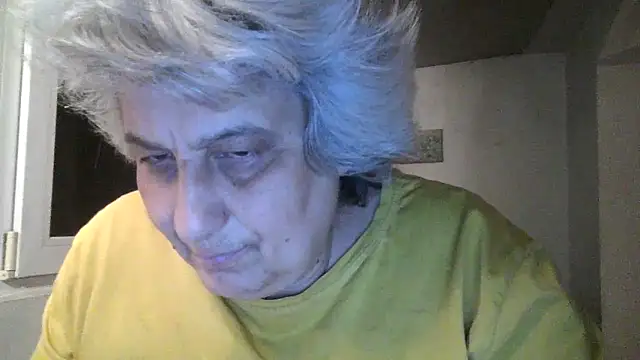 ExquisiteMature webcam