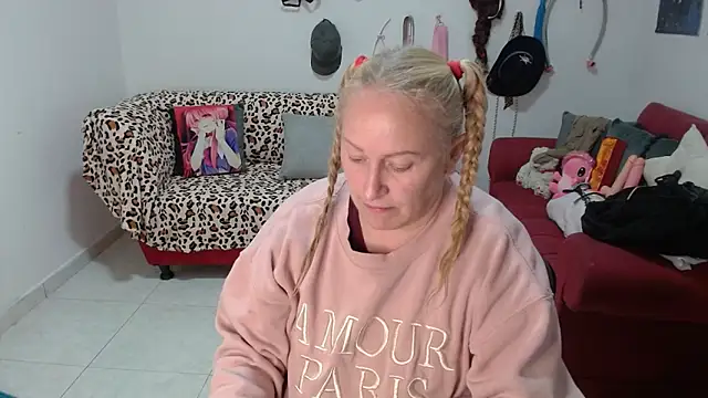 emperabigbootybigass webcam