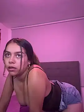 Andrea-Queen webcam