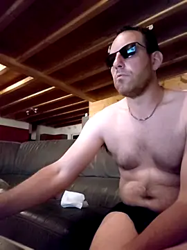 BrunJulienMetis live sex cam