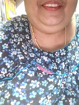 tamilthanushri webcam