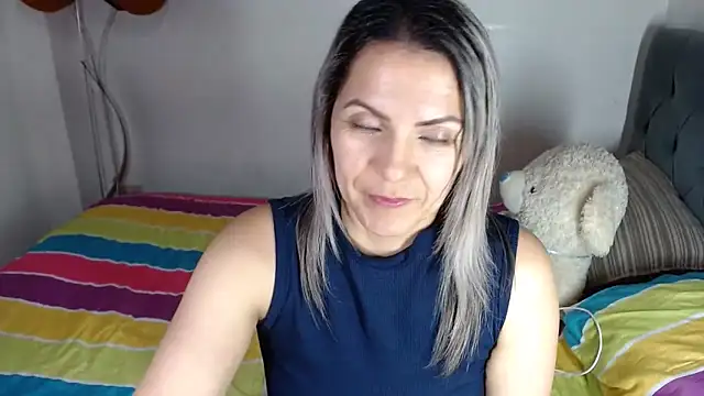 chantal_hott - Chantal_hott's free webcam - UK Sex Cams