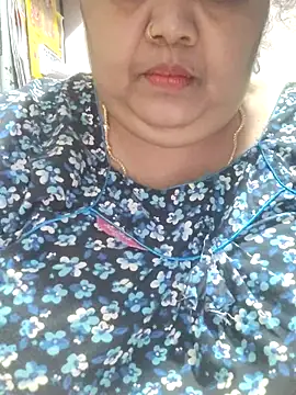 tamilthanushri (F milf) - Ass flash