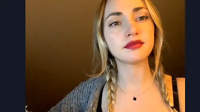 scarlettsensitive - ScarlettSensitive's free webcam - UK Sex Cams