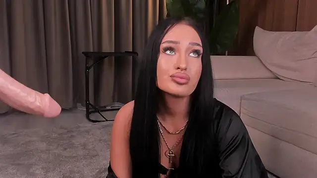 emeraldkat - EmeraldKat's free webcam - UK Sex Cams