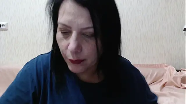 velvetdreamsx - VelvetDreamsX's free webcam - UK Sex Cams