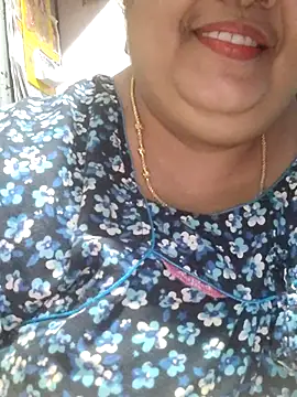 tamilthanushri webcam