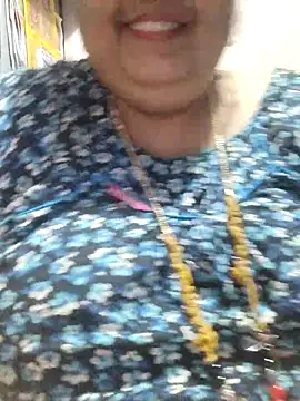 tamilthanushri webcam