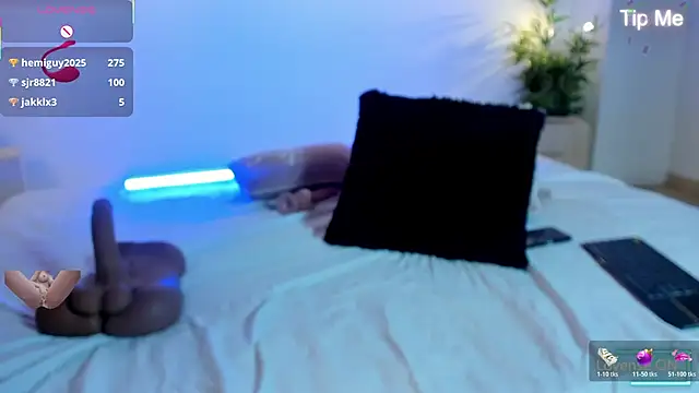 victoria_mooree - Victoria_mooree's free webcam - UK Sex Cams