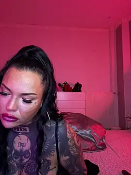 _MelinaCurves_ webcam