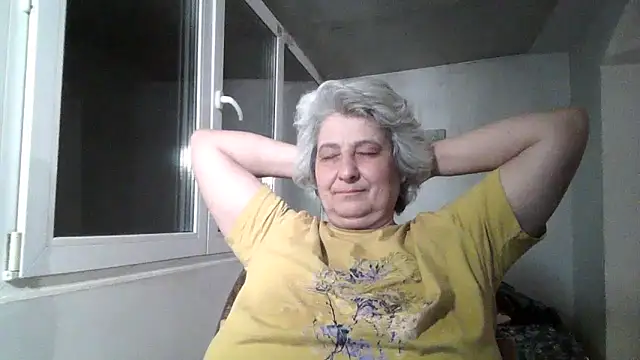 ExquisiteMature webcam