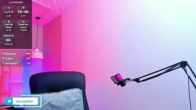 Lucy_Williiams webcam