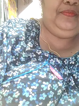 tamilthanushri - Tamilthanushri's free webcam - UK Sex Cams