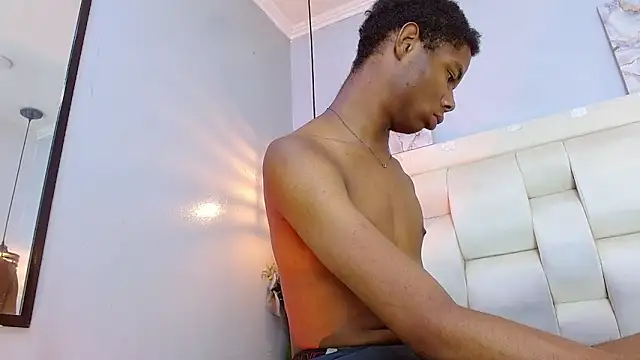 santiago_ortiz_ - Santiago_Ortiz_'s free webcam - UK Sex Cams