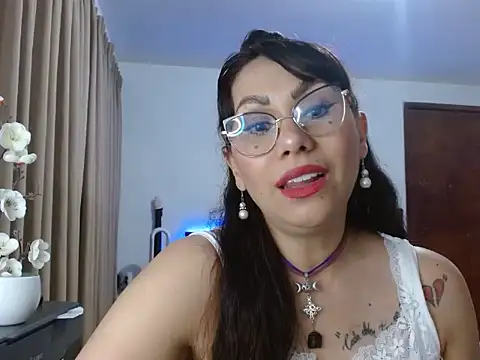 AloLovely_ webcam