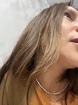 viviandaimond1 webcam