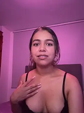 Andrea-Queen webcam