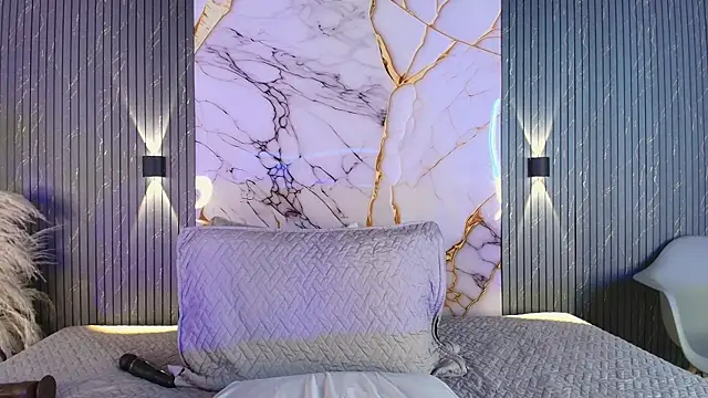 big_tits_in_your_face webcam