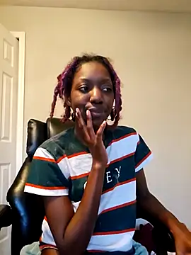 oliviaprettypussy - Oliviaprettypussy's free webcam - UK Sex Cams