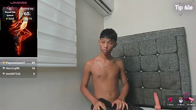 little_twink19x (M twink) - SHOW NAKED
