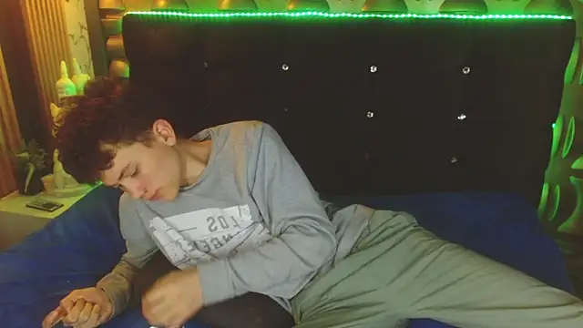 cruz_dante (M twink) - 5 MUNITOS NAKED