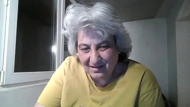 ExquisiteMature webcam