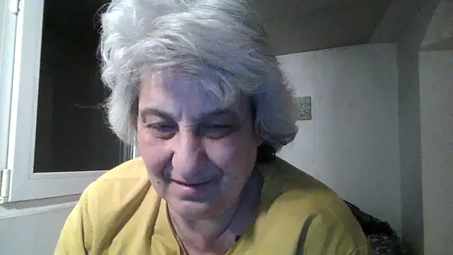 ExquisiteMature webcam