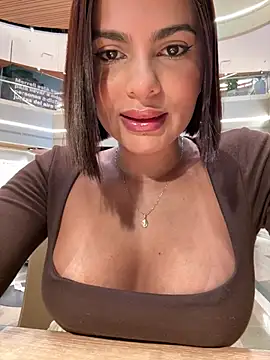 Irina_Velvett Stripchat cam model