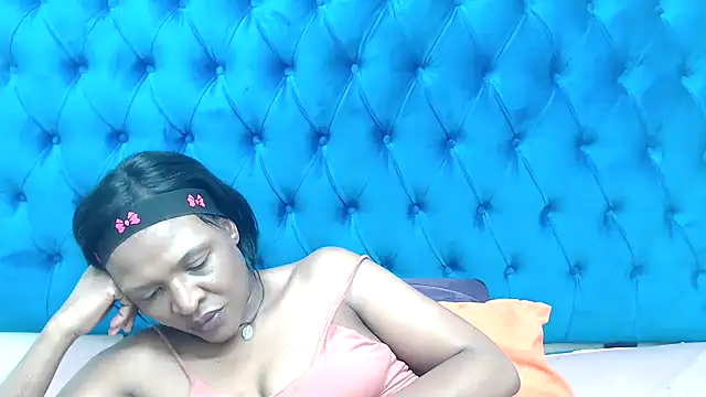 SpicyQueenxxxx webcam