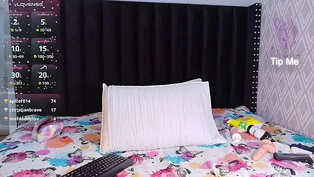 EbonyCoWorker webcam