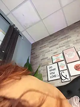 NaughtyNinnaXXX webcam